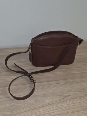 Coach Vintage Regis Madison Collection Style Dark Brown Leather Crossbody Purse